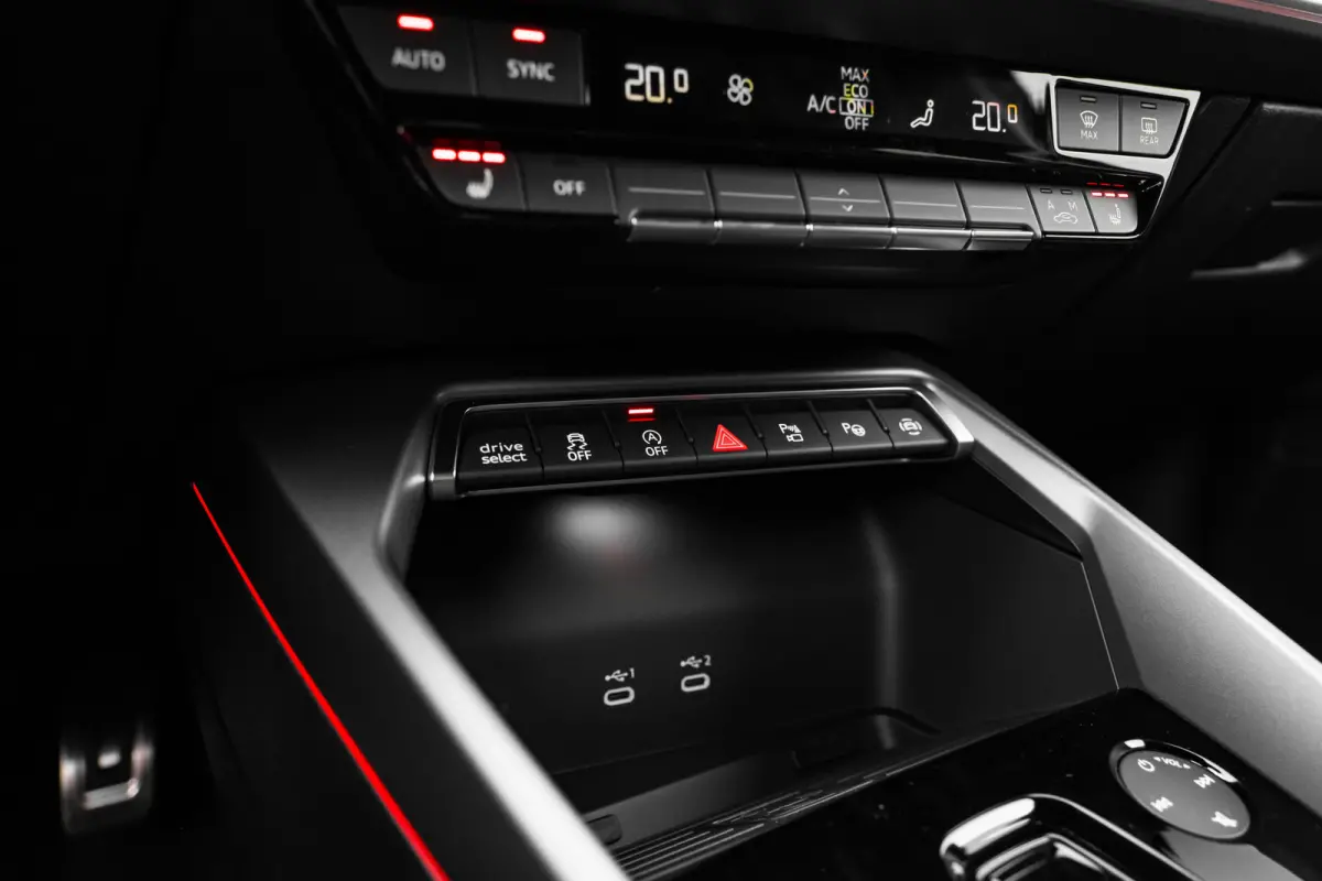 S edition | Aluminium optiek in het interieur | Assistentiepakket Rijden en Parkeren Plus | Audi virtual cockpit