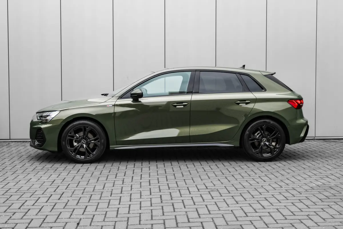 S edition | Aluminium optiek in het interieur | Assistentiepakket Rijden en Parkeren Plus | Audi virtual cockpit