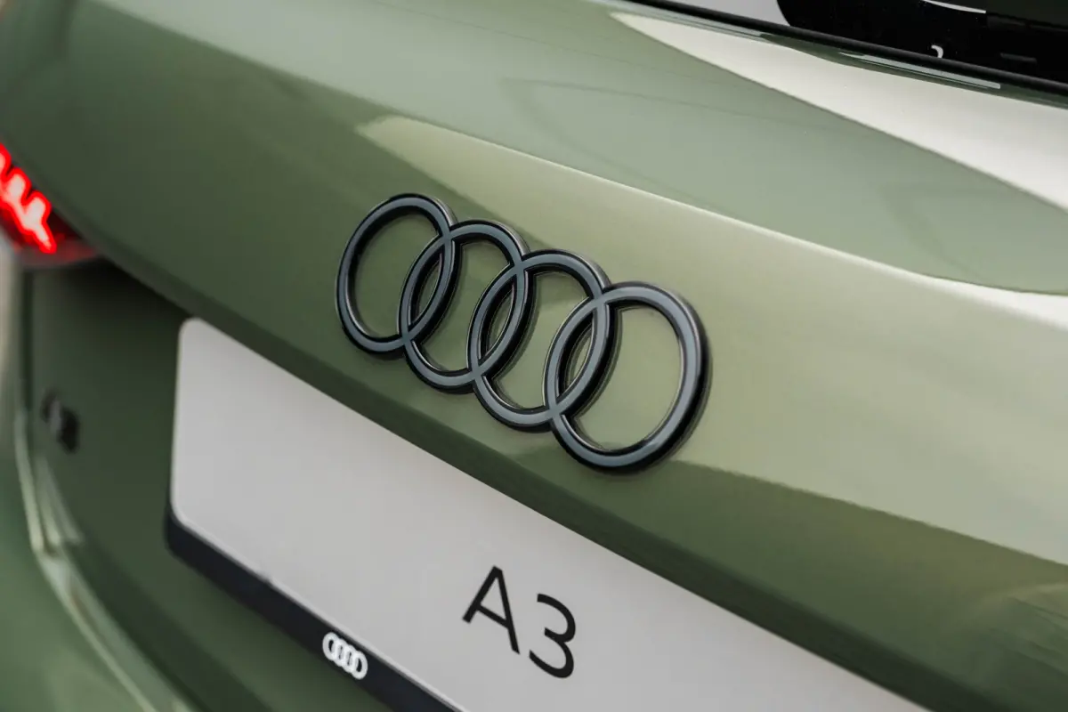 S edition | Aluminium optiek in het interieur | Assistentiepakket Rijden en Parkeren Plus | Audi virtual cockpit