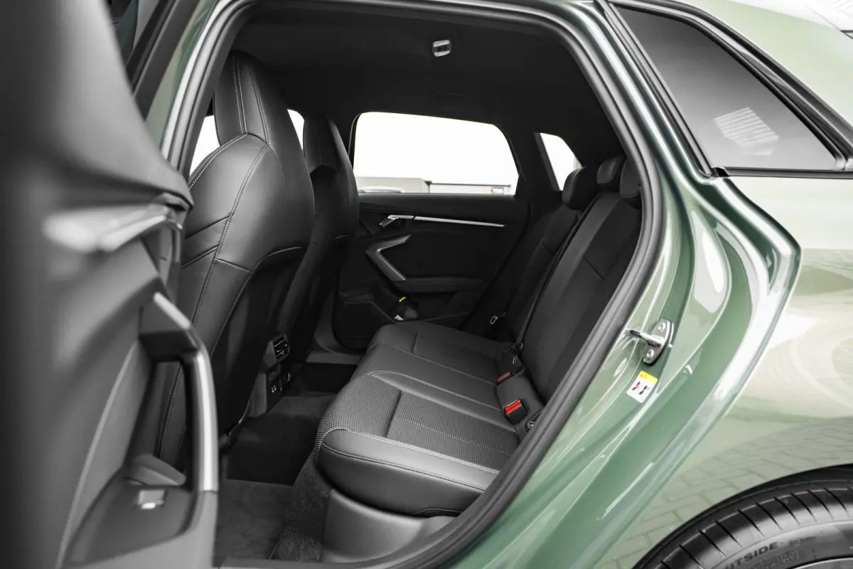 S edition | Aluminium optiek in het interieur | Assistentiepakket Rijden en Parkeren Plus | Audi virtual cockpit