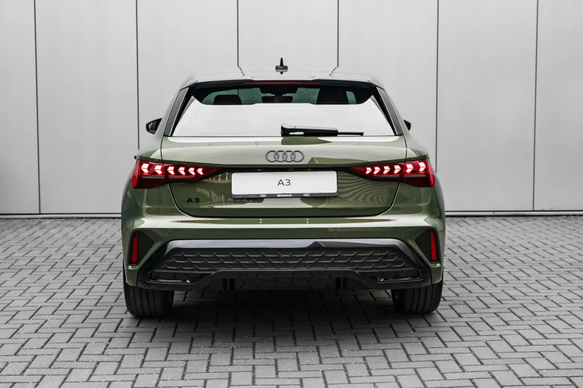 S edition | Aluminium optiek in het interieur | Assistentiepakket Rijden en Parkeren Plus | Audi virtual cockpit