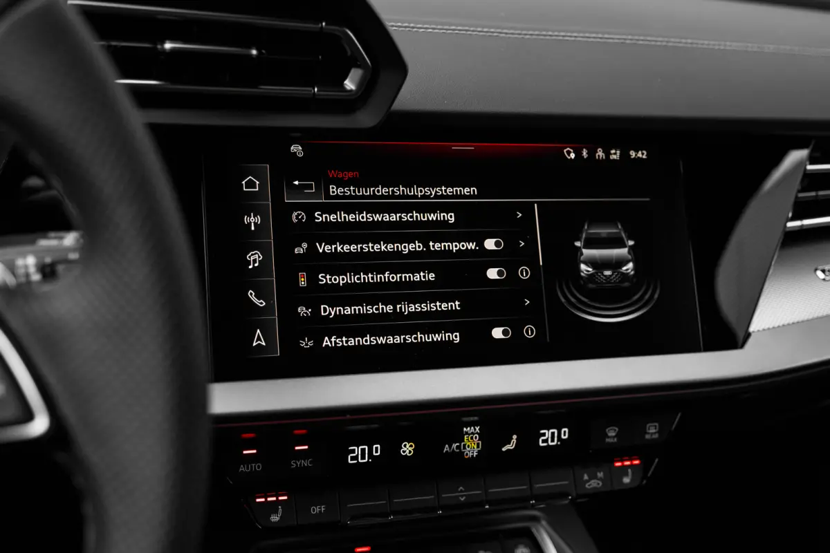 S edition | Aluminium optiek in het interieur | Assistentiepakket Rijden en Parkeren Plus | Audi virtual cockpit