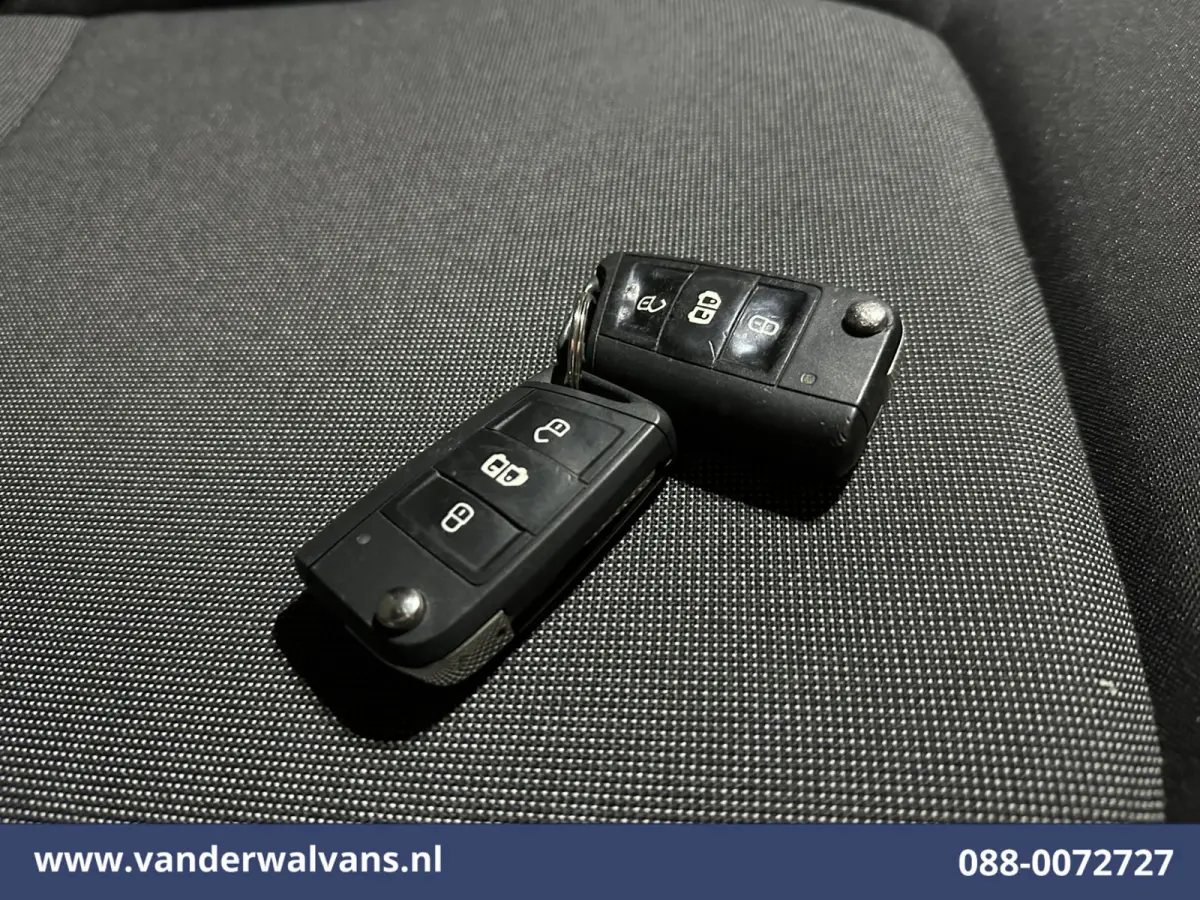 2.0 TDI 141pk L3H3 L2H2 Euro6 Airco | Camera | Apple Carplay | Android Auto | Cruisecontrol | Massagestoel Chauffeursstoel, 2800kg trekvermogen