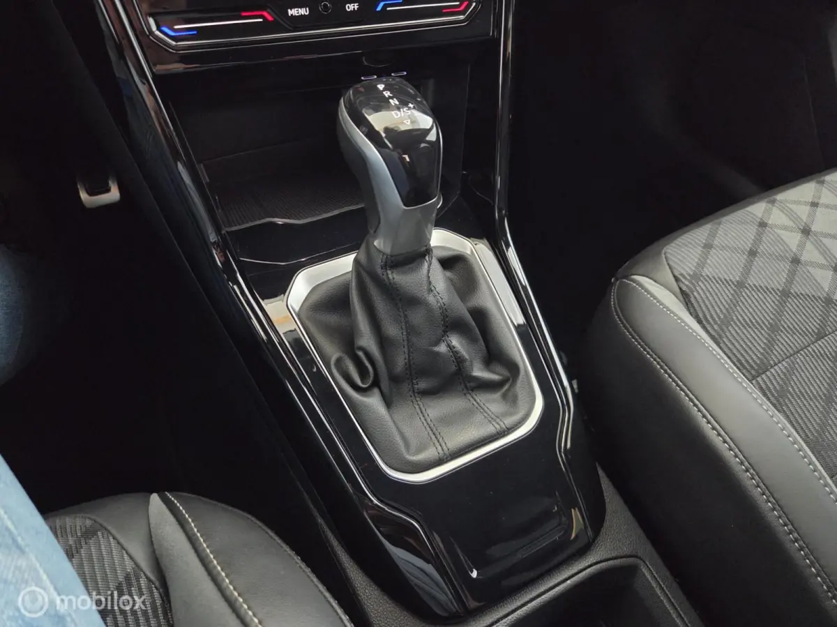 1.5 TSI Automaat R-Line nwmodel|led|nav|blis|acc|lmv18