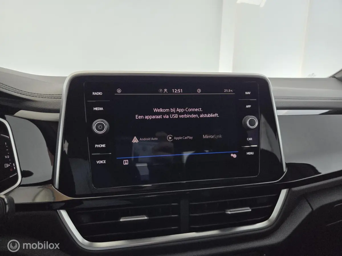 1.5 TSI Automaat R-Line nwmodel|led|nav|blis|acc|lmv18