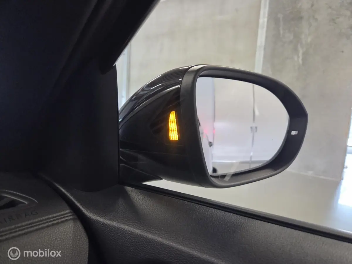 1.5 TSI Automaat R-Line nwmodel|led|nav|blis|acc|lmv18