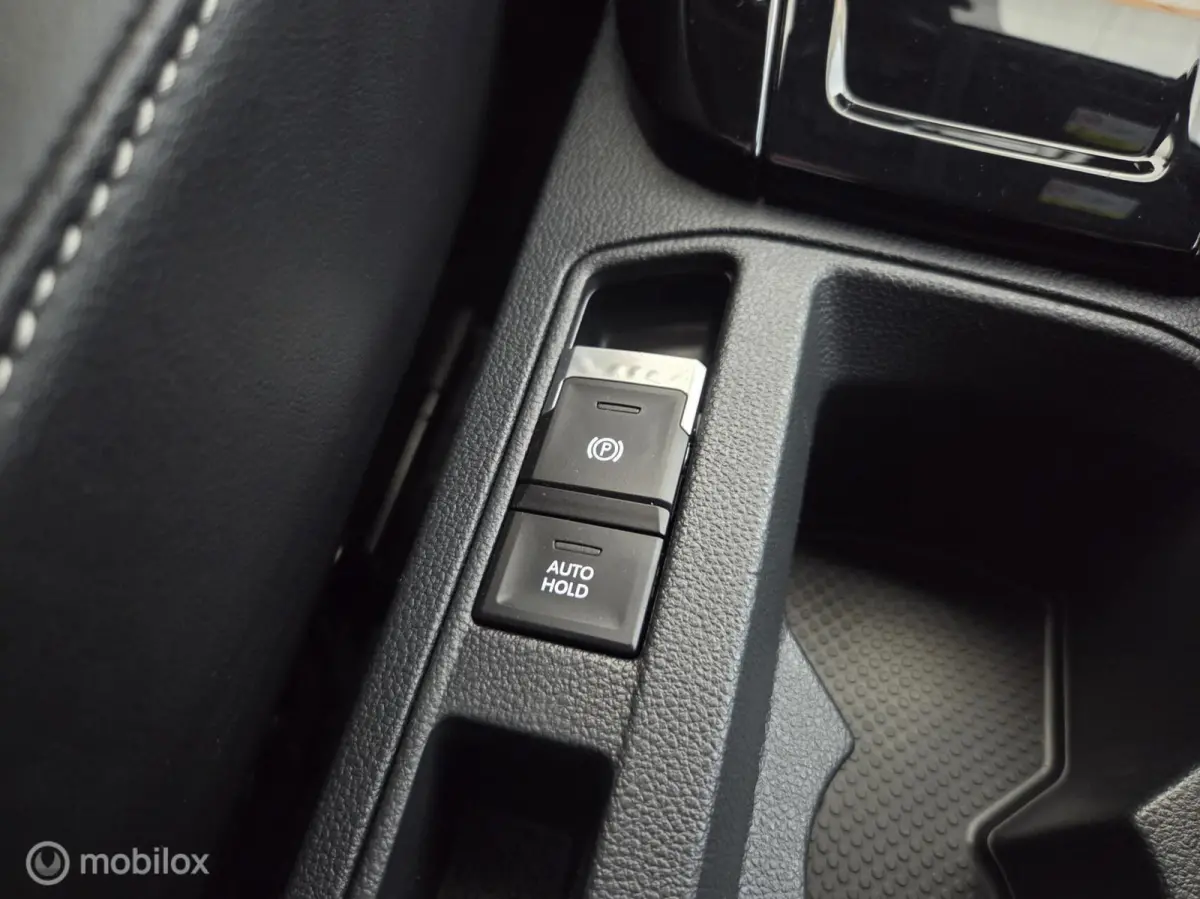 1.5 TSI Automaat R-Line nwmodel|led|nav|blis|acc|lmv18