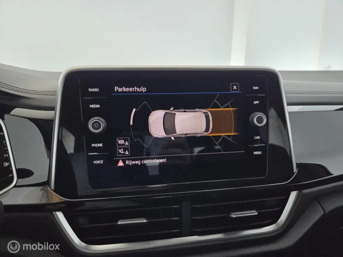 1.5 TSI Automaat R-Line nwmodel|led|nav|blis|acc|lmv18