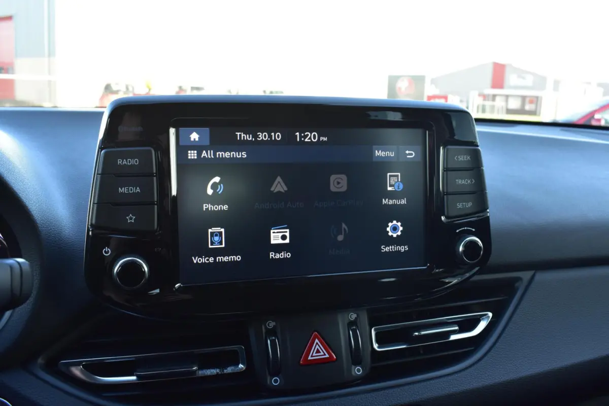 1.0 T-GDi MHEV Comfort|Camera|Apple carplay/android auto|Cruise control|