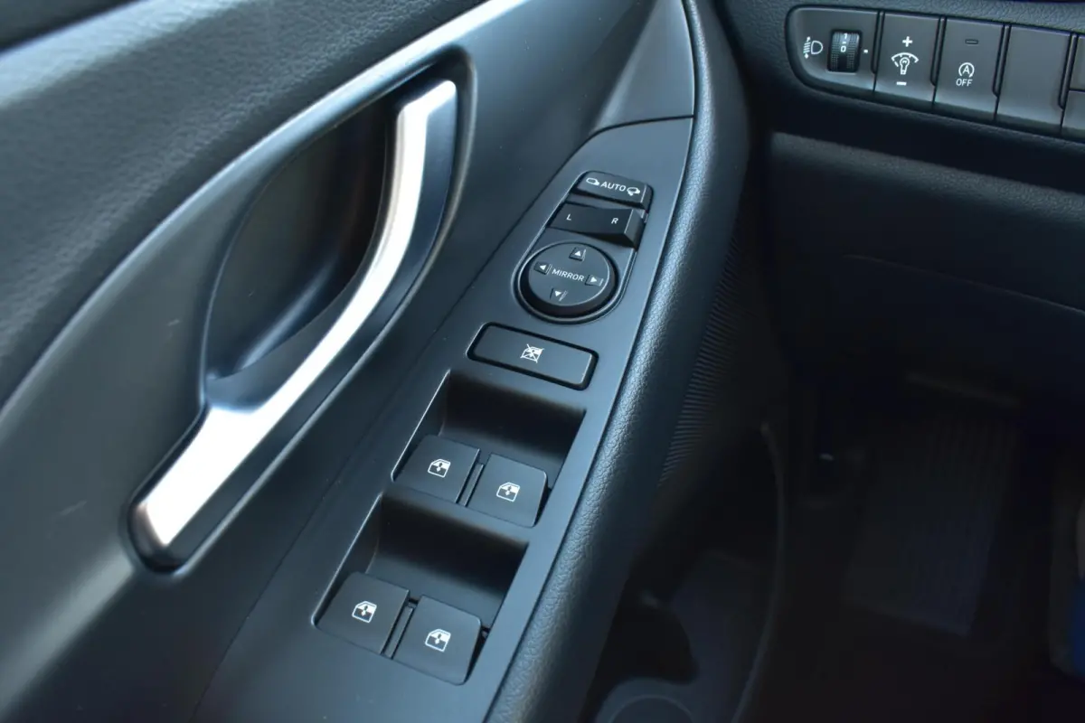 1.0 T-GDi MHEV Comfort|Camera|Apple carplay/android auto|Cruise control|