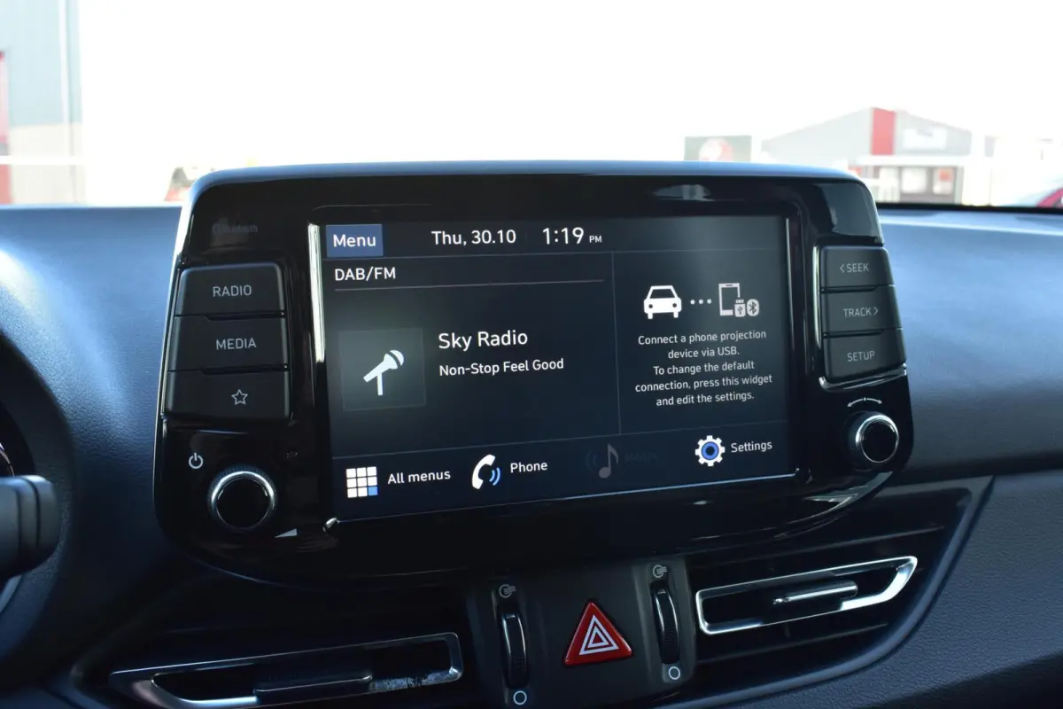 1.0 T-GDi MHEV Comfort|Camera|Apple carplay/android auto|Cruise control|