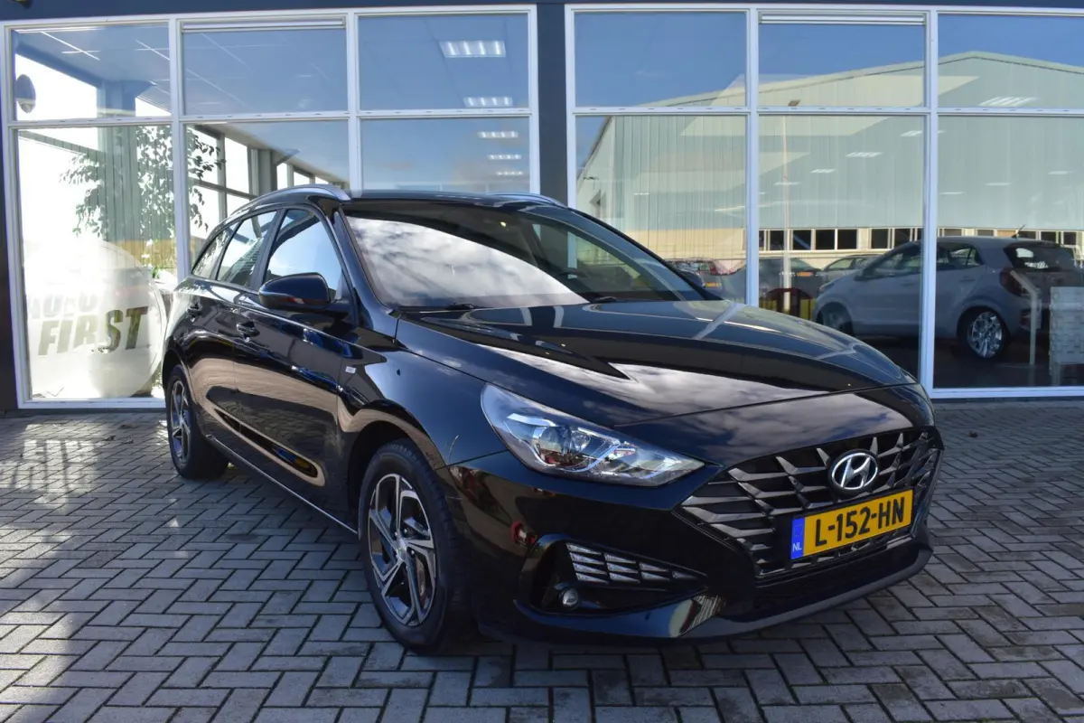 1.0 T-GDi MHEV Comfort|Camera|Apple carplay/android auto|Cruise control|