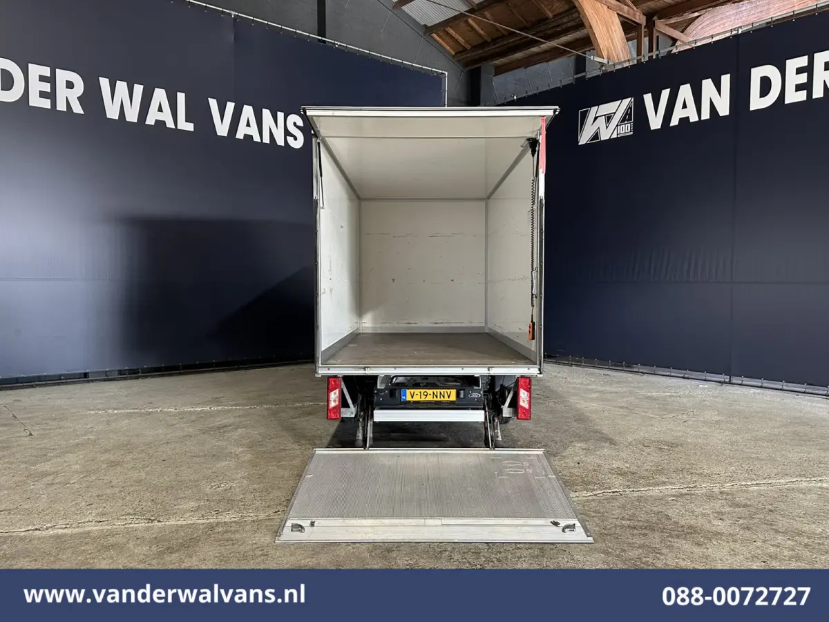 2.0 TDCI 131pk Bakwagen Laadklep Euro6 Airco | Cruisecontrol | Verwarmde voorruit Bijrijdersbank