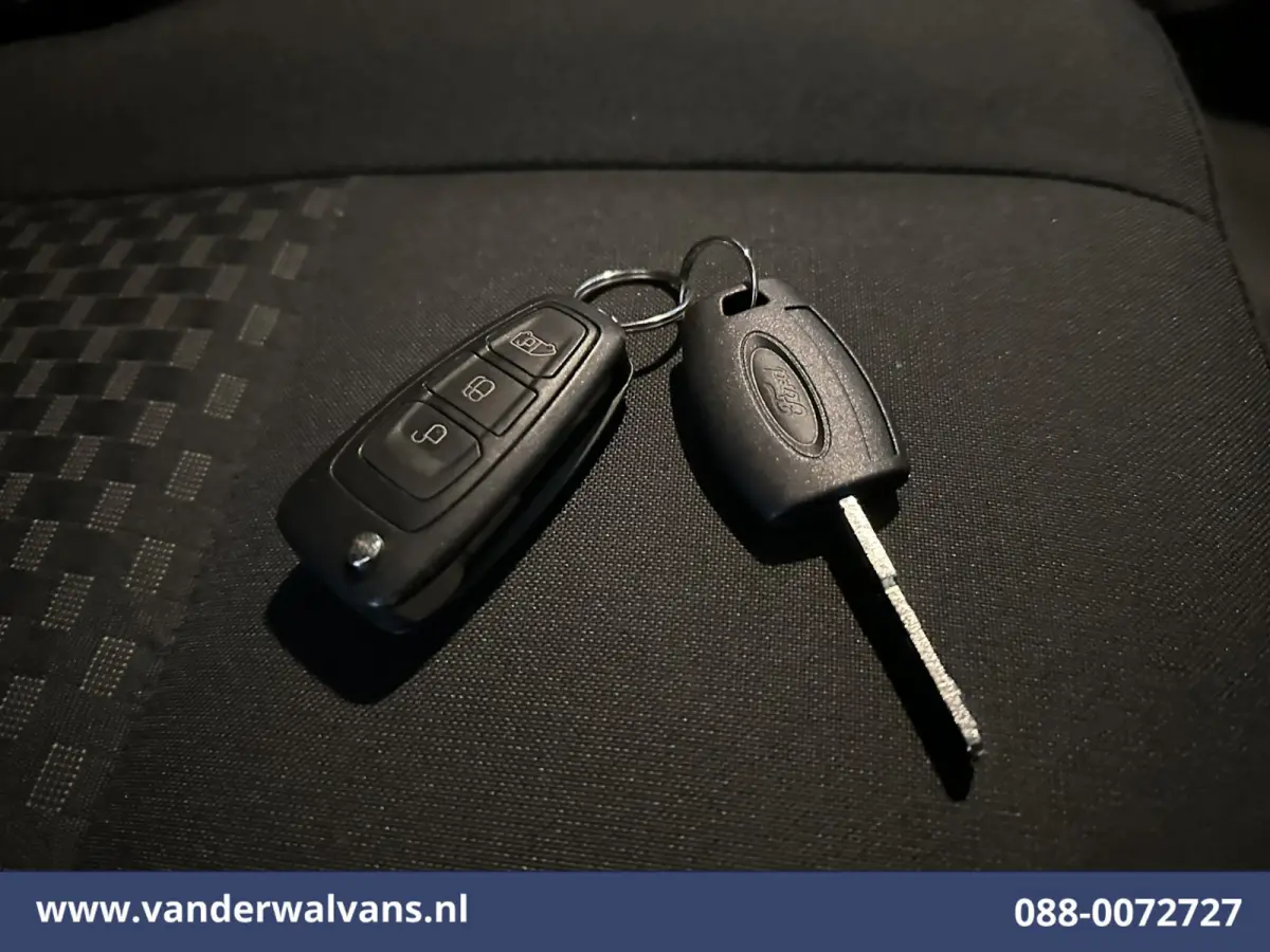 2.0 TDCI 131pk Bakwagen Laadklep Euro6 Airco | Cruisecontrol | Verwarmde voorruit Bijrijdersbank