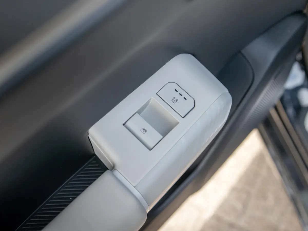GT-Line 81.4 kWh | Direct leverbaar! | Navi. | Clima. | Adapt. Cruise. | Dodehoekassistentie | Stoel&Stuur Verwarming | Glazen Schuif/Kanteldak | Harman Kardon | GT-Line Vegan Lederen Stoelb
