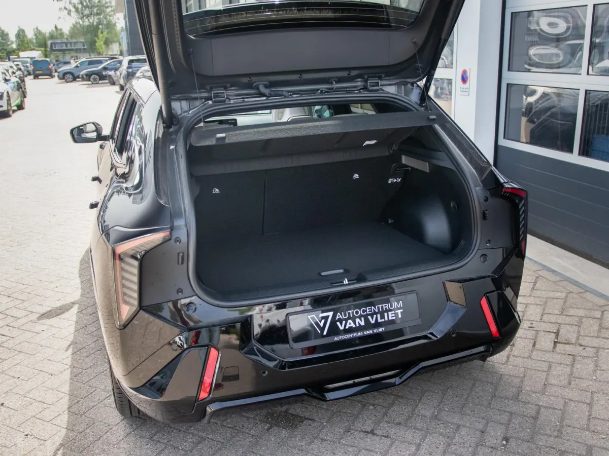 GT-Line 81.4 kWh | Direct leverbaar! | Navi. | Clima. | Adapt. Cruise. | Dodehoekassistentie | Stoel&Stuur Verwarming | Glazen Schuif/Kanteldak | Harman Kardon | GT-Line Vegan Lederen Stoelb