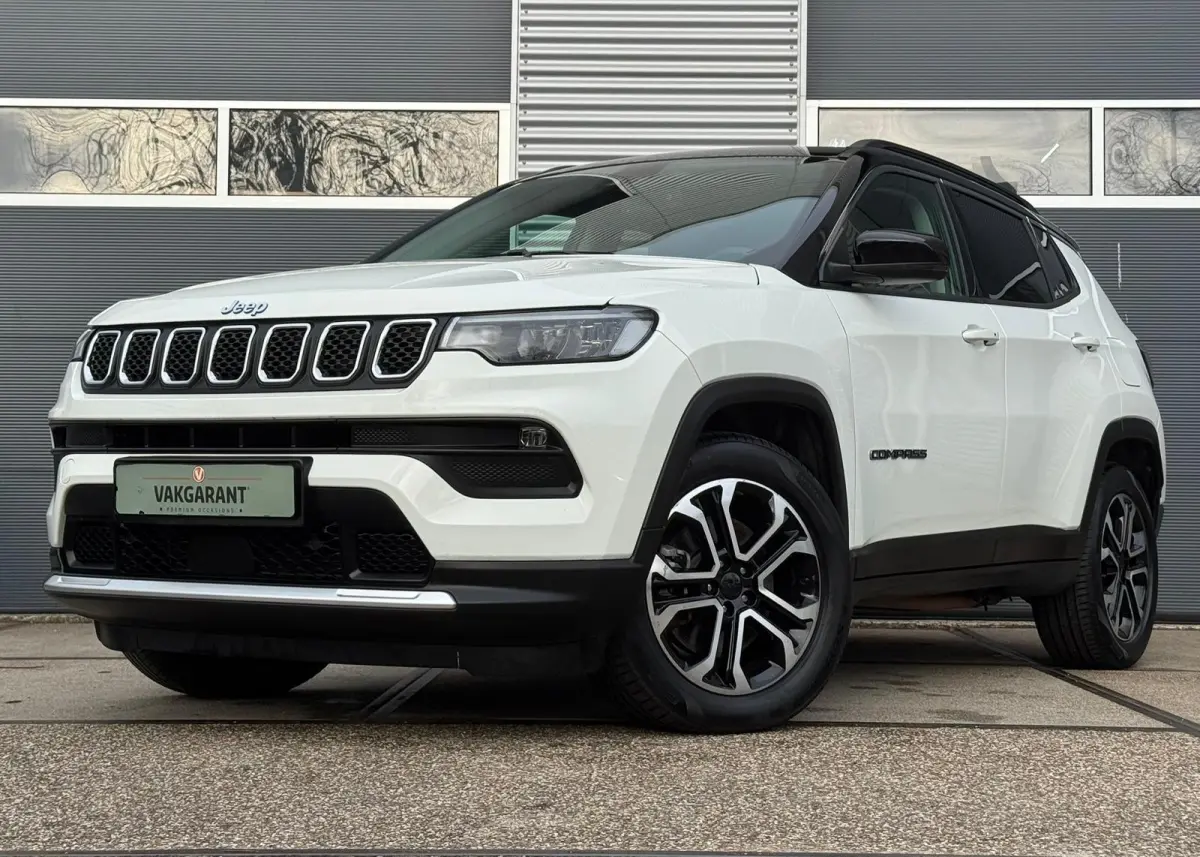 4xe 240 Plug-in Hybrid New Upland |Keyless |Camera |Stoel/Stuurverw. |ACC