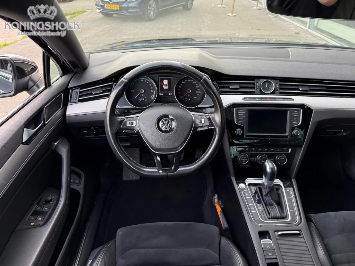 1.4 TSI GTE Connected Series Plus