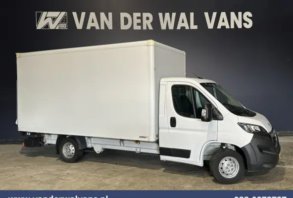 2.2 BlueHDi 141pk Bakwagen 436cm Lang Laadklep Euro6 Airco | Cruisecontrol | 1055kg laadvermogen Camera, Bijrijdersbank