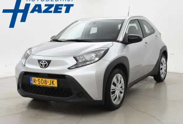 1.0 VVT-i MT PLAY + ADAPTIVE CRUISE | APPLE CARPLAY | CAMERA | AIRCO