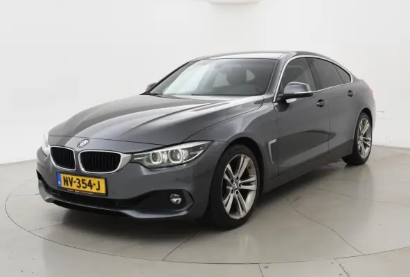 418i EXECUTIVE | LEDER | NAVI | STOELVERWARMING | LED | 18 INCH LMV