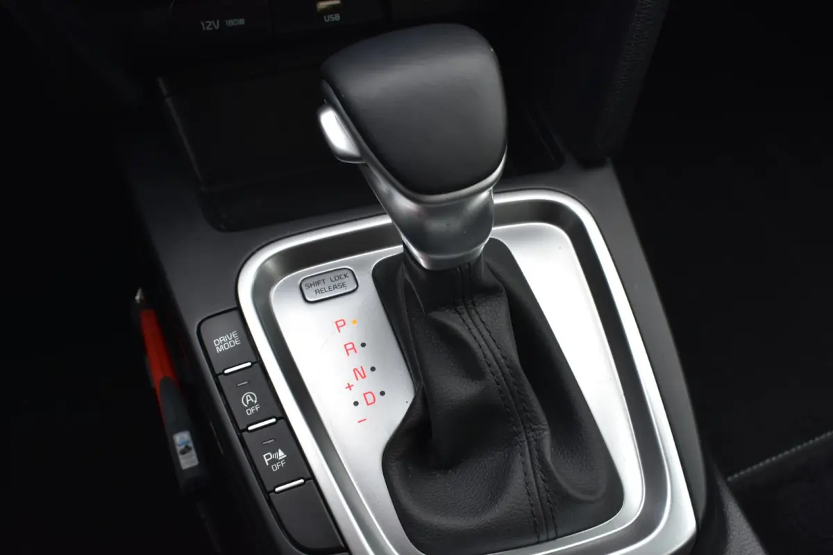 1.0 T-GDi DynamicLine|Automaat|Cruise|Navi|Camera|Apple carplay/Android auto|