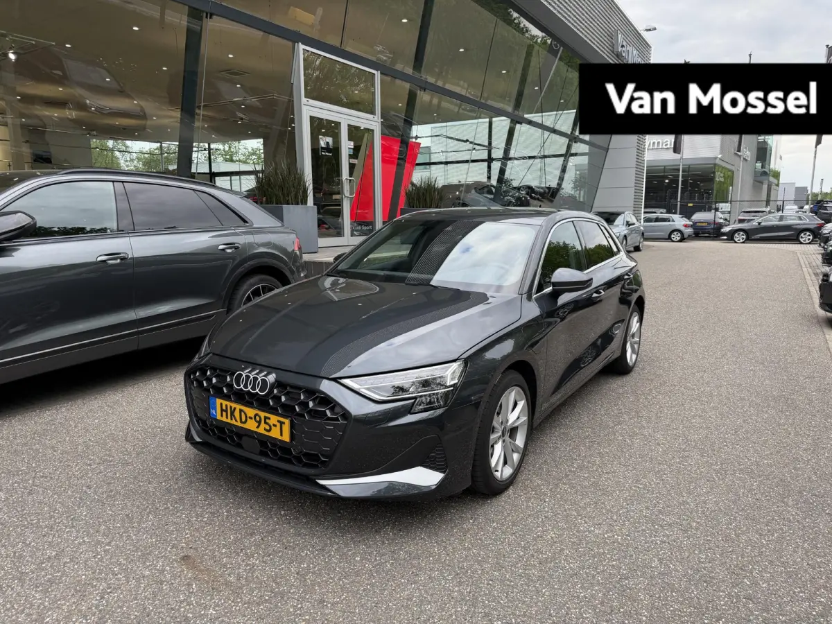 40 TFSI e Advanced edition | Demo l MMI navigatie plus MMI touch l Cruise Control l Apple Carplay / Android Auto l Autom. airconditioning 3 zones l Comfortpakket l Lichtpakket ambient lighti
