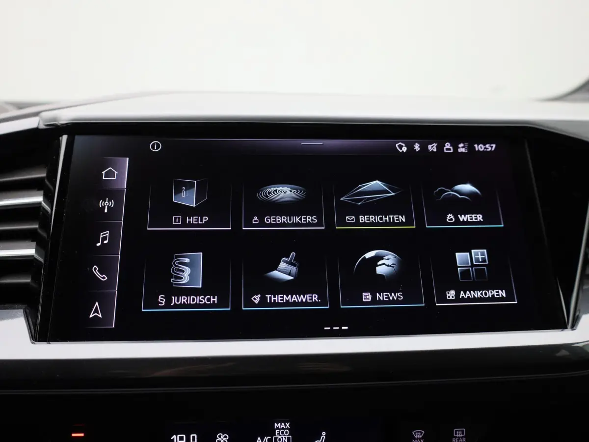 45 Edition 82 kWh | Demo | Glazen panoramadak l Cruise control l Parkeersensoren l Airco l Navigatie l Apple Carplay / Android Auto l Stoelverwarming l Matrix-ledkoplampen l Privacy glas l T