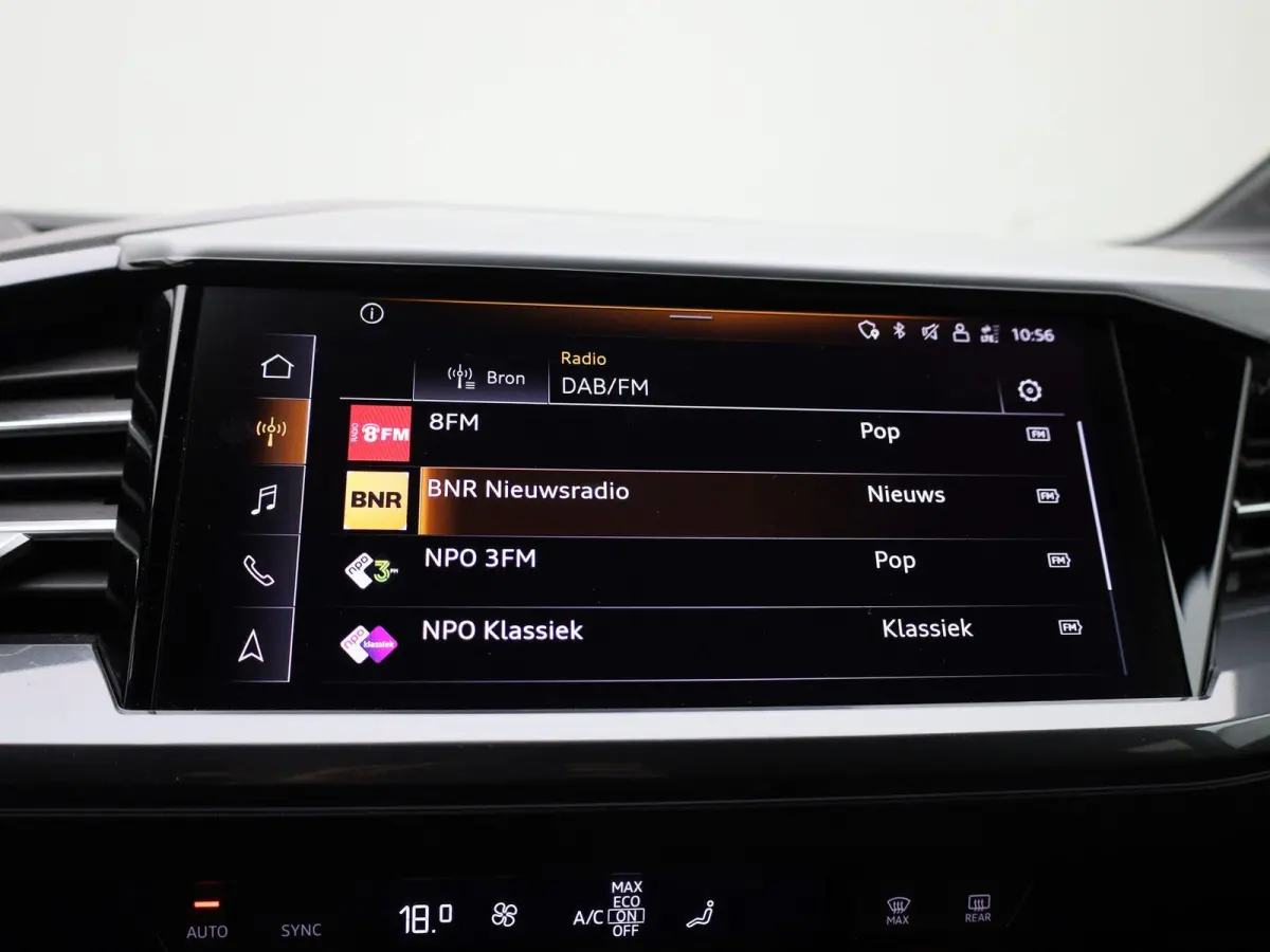 45 Edition 82 kWh | Demo | Glazen panoramadak l Cruise control l Parkeersensoren l Airco l Navigatie l Apple Carplay / Android Auto l Stoelverwarming l Matrix-ledkoplampen l Privacy glas l T