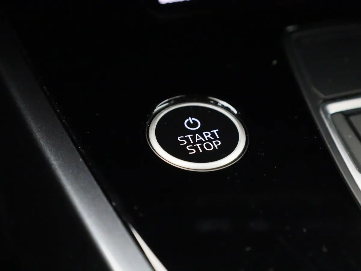 45 Edition 82 kWh | Demo | Glazen panoramadak l Cruise control l Parkeersensoren l Airco l Navigatie l Apple Carplay / Android Auto l Stoelverwarming l Matrix-ledkoplampen l Privacy glas l T