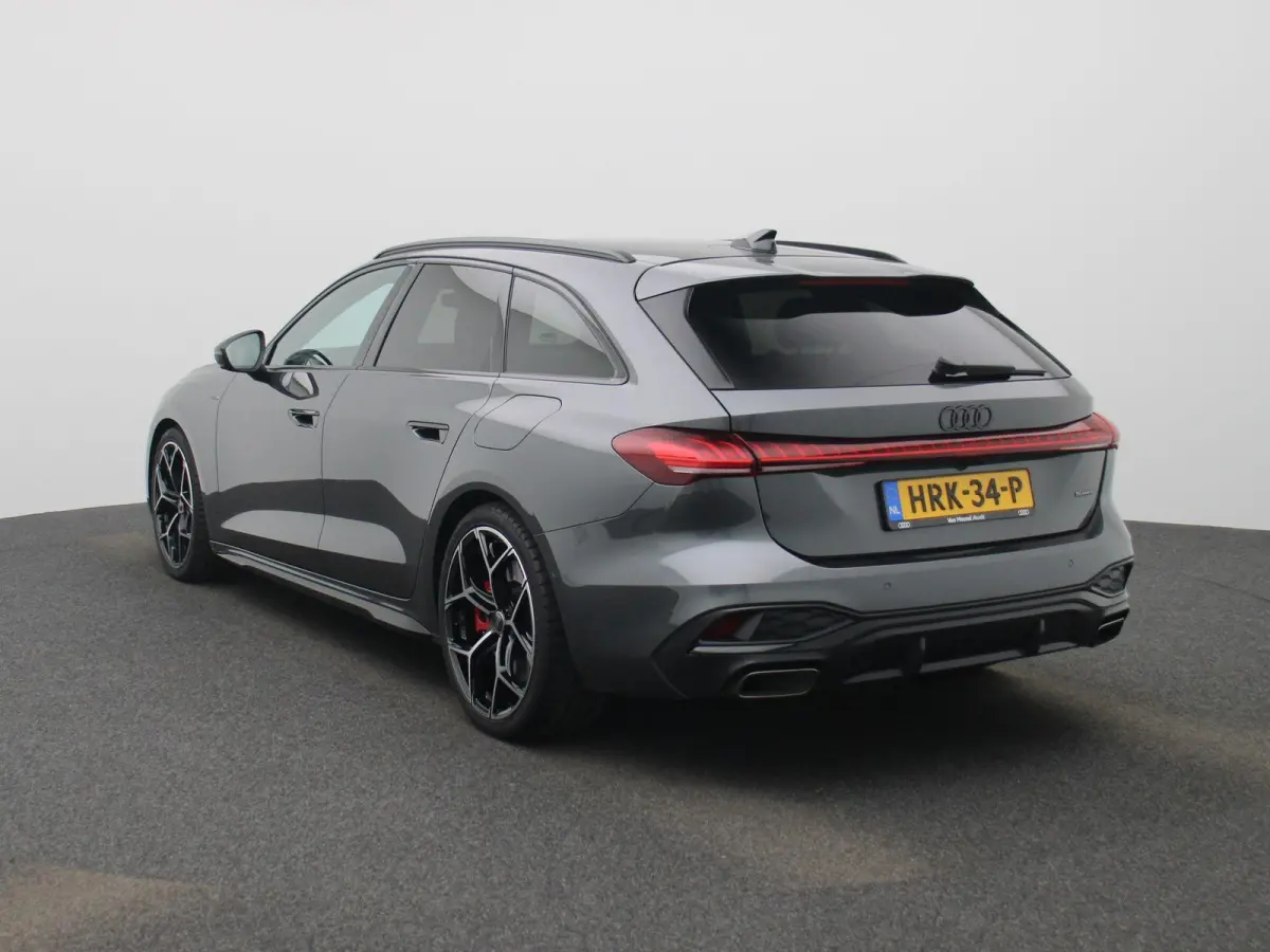 Avant 2.0 quattro S edition Competition | Demo | Adaptive cruise control l Airco l Navigatie l Dodehoekdetectie l Bang & Olufsen sound system l Head-up display l 360 graden camera l Stoelen 
