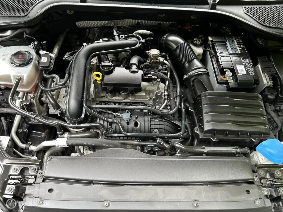 1.0 e-TSI Business Edition Plus 1 eig.