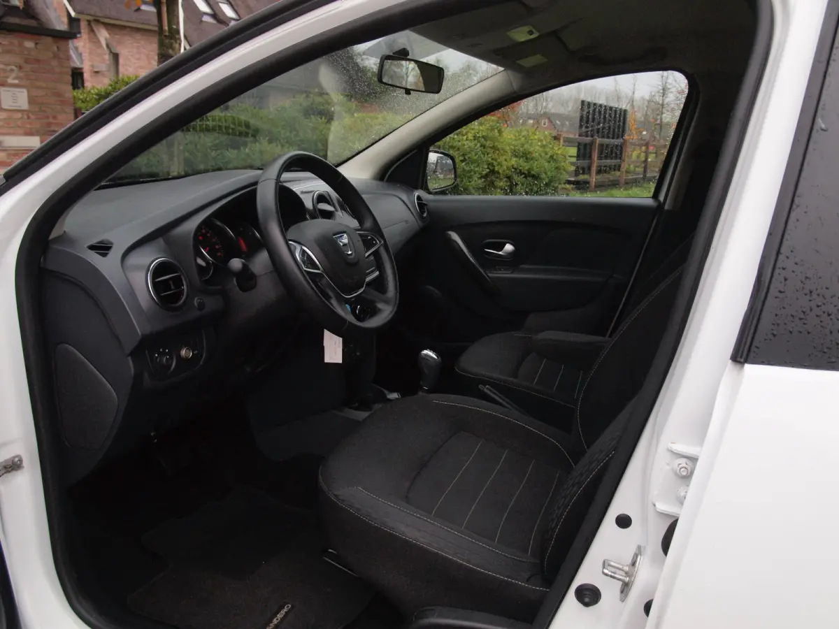 0.9 TCe Easy-R Comfort | Cruise Control | Automaat | DAB | Airco |
