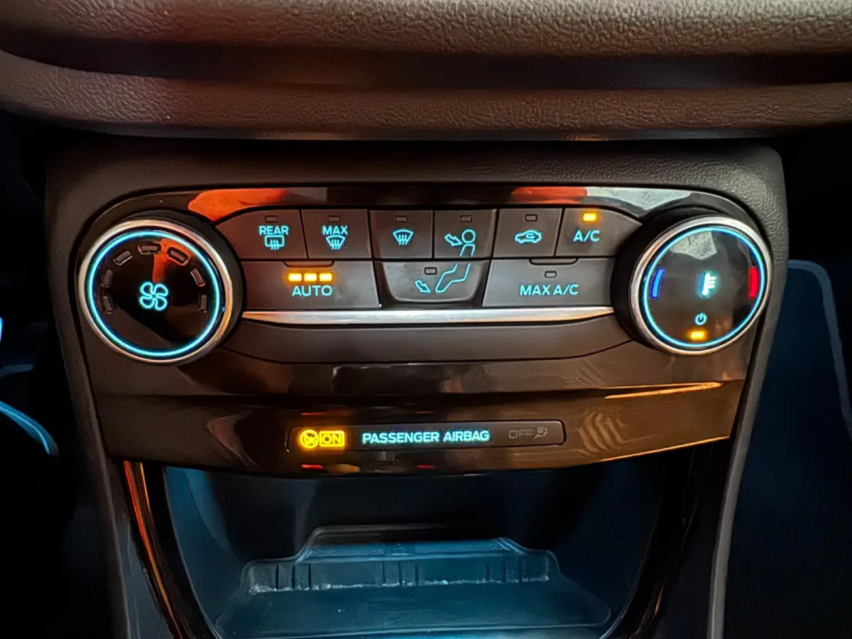 1.0 EcoBoost ST-Line X CARPLAY HALF LEDER PERFECTE STAAT