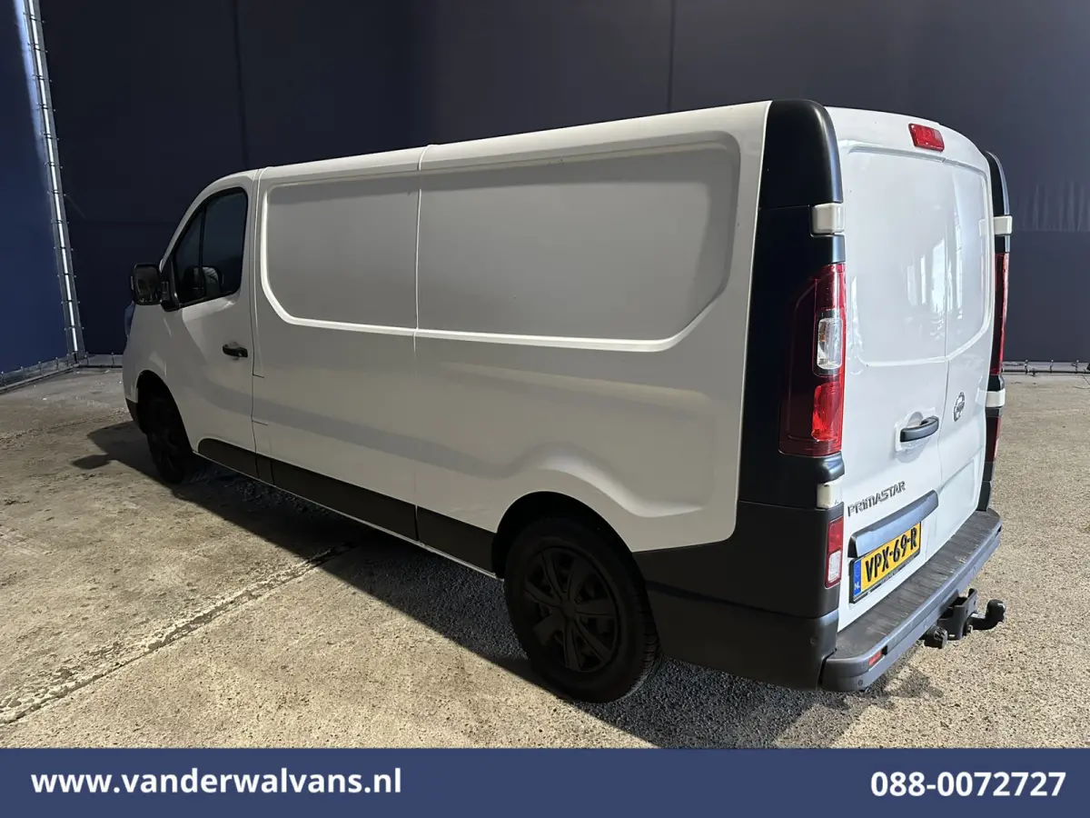 2.0 dCi 131pk L2H1 Euro6 Airco | LED | Cruisecontrol | 2500kg Trekhaak | Parkeersensoren Bijrijdersbank