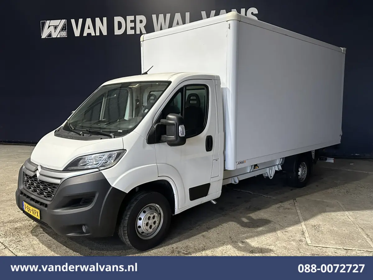 2.2 BlueHDi 141pk Bakwagen 436cm Lang Laadklep Euro6 Airco | 1075kg laadvermogen Bijrijdersbank