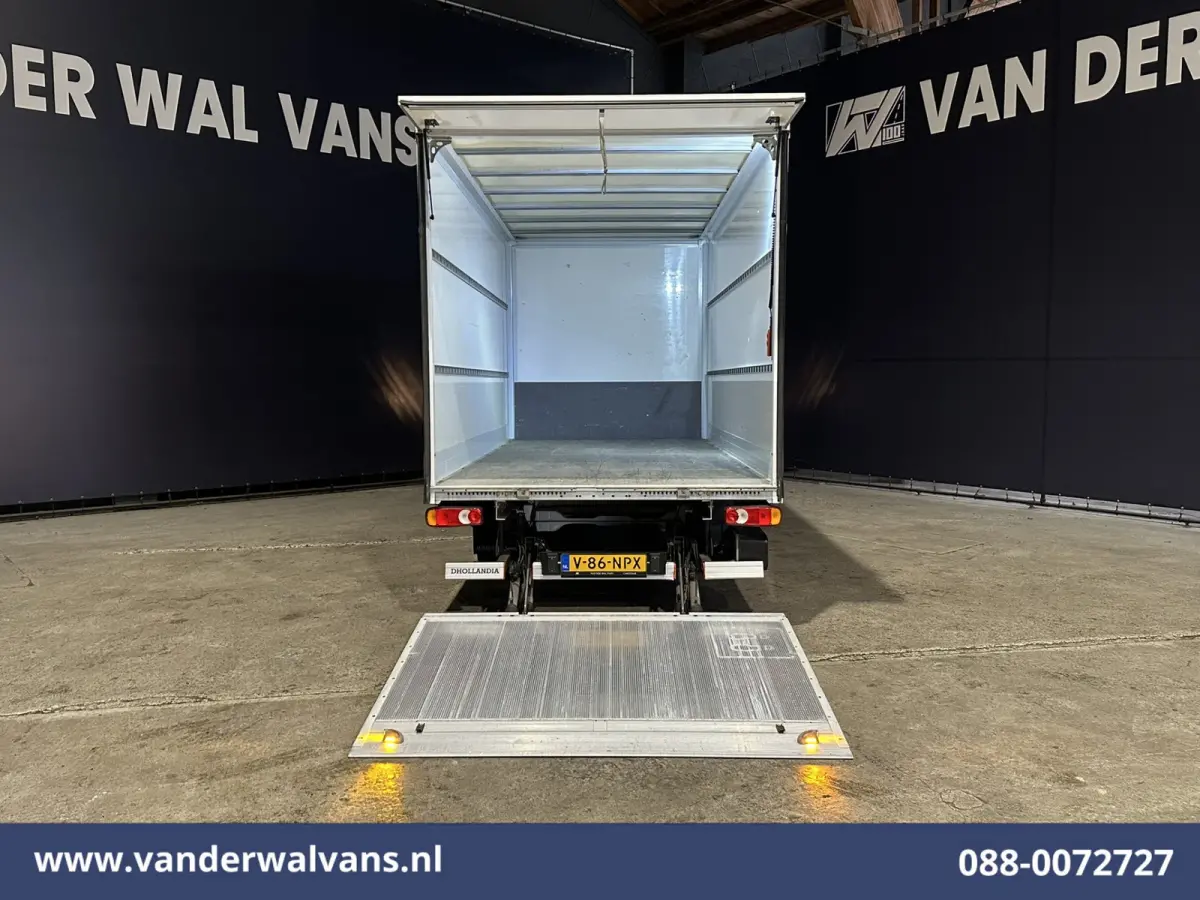 2.2 BlueHDi 141pk Bakwagen 436cm Lang Laadklep Euro6 Airco | 1075kg laadvermogen Bijrijdersbank