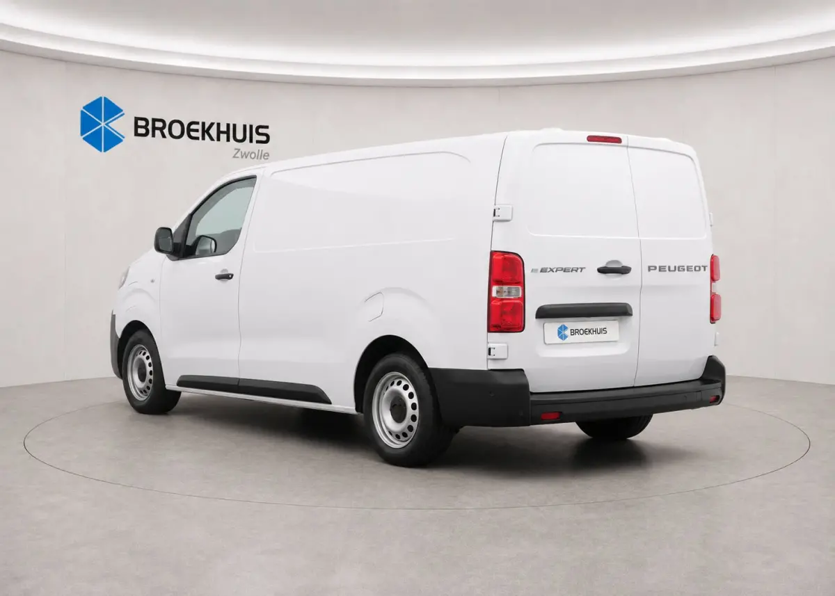 L3 75kWh | 16" stalen velgen | ECall: Peugeot Connect SOS & Assistance | Elektrisch bedienbare en verwarmbare buitenspiegels