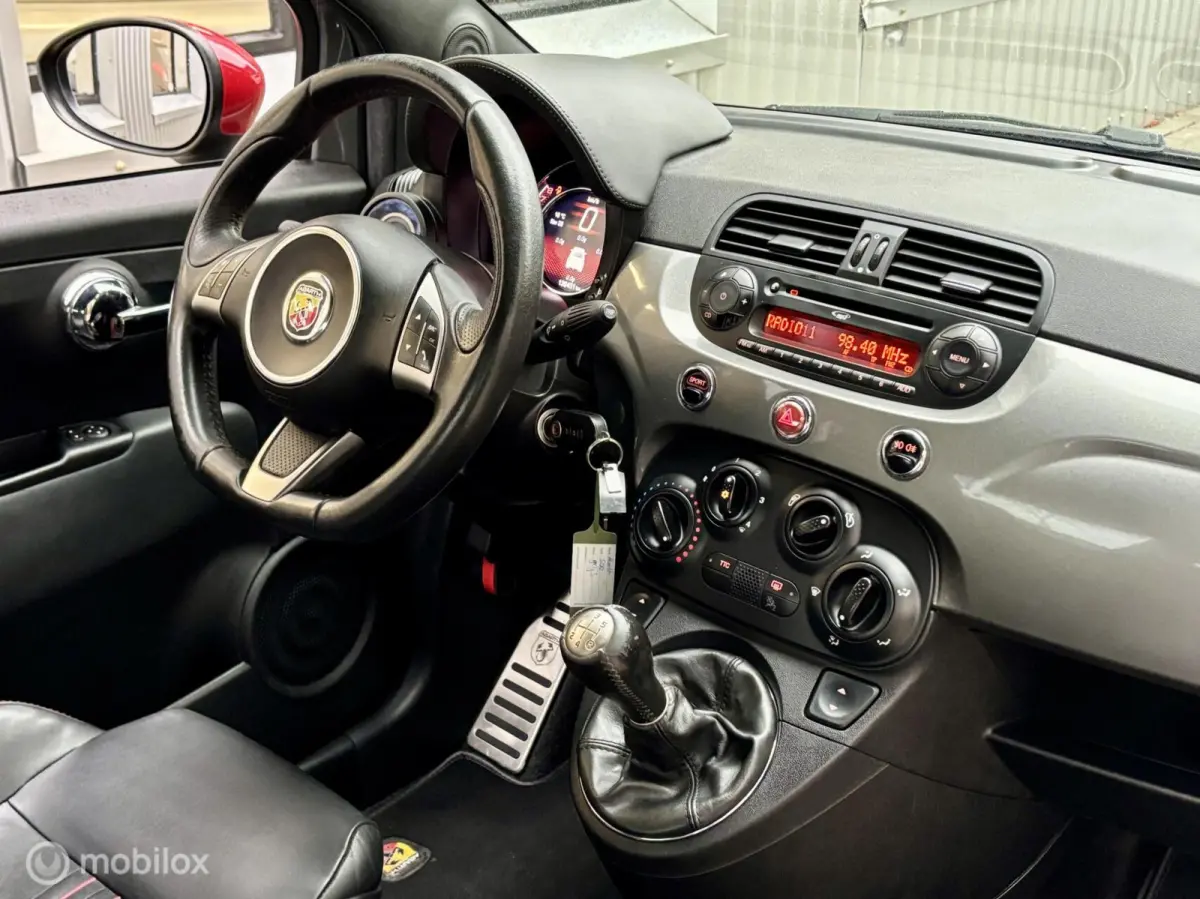 1.4 T-Jet Abarth 595. LEDER, XENON, AIRCO