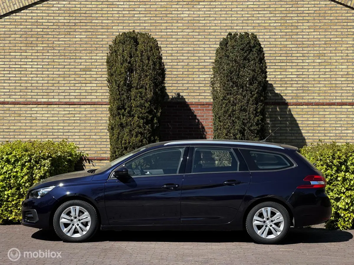 1.2 PureTech Allure AUT.*Cruise*Carplay*Clima*Navi*PDC