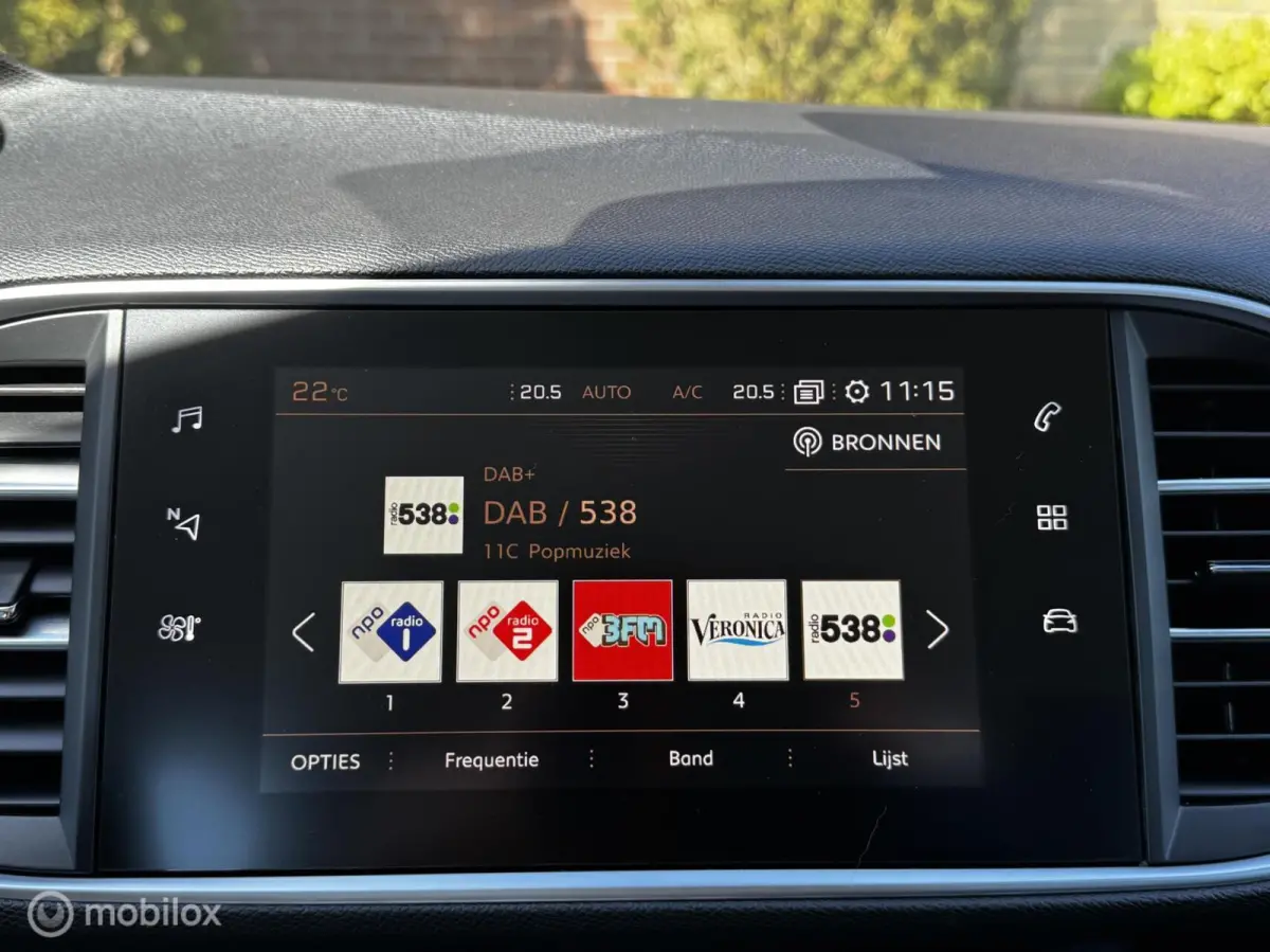 1.2 PureTech Allure AUT.*Cruise*Carplay*Clima*Navi*PDC