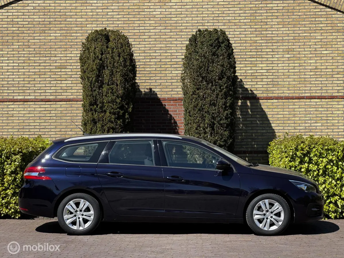 1.2 PureTech Allure AUT.*Cruise*Carplay*Clima*Navi*PDC
