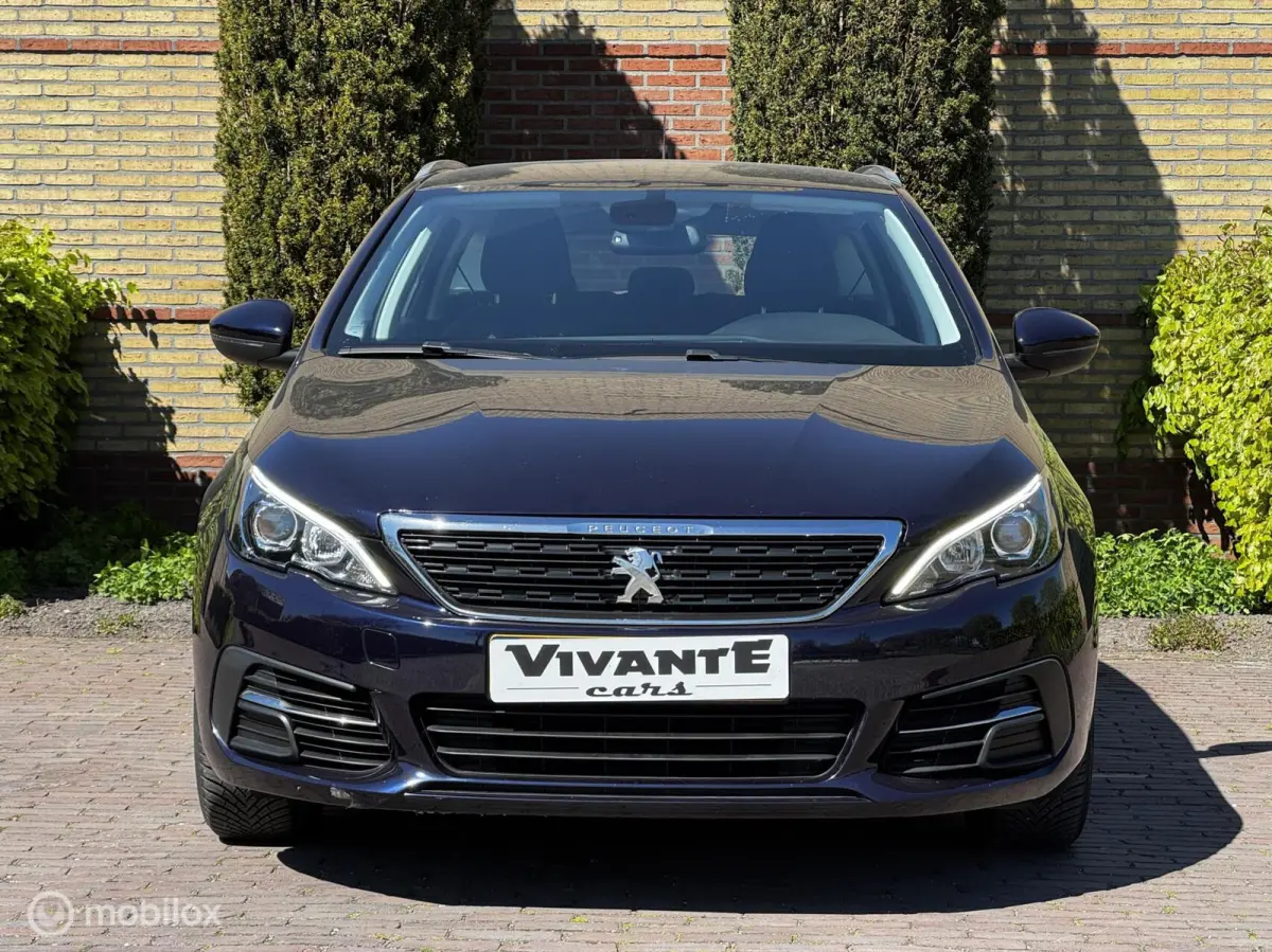 1.2 PureTech Allure AUT.*Cruise*Carplay*Clima*Navi*PDC