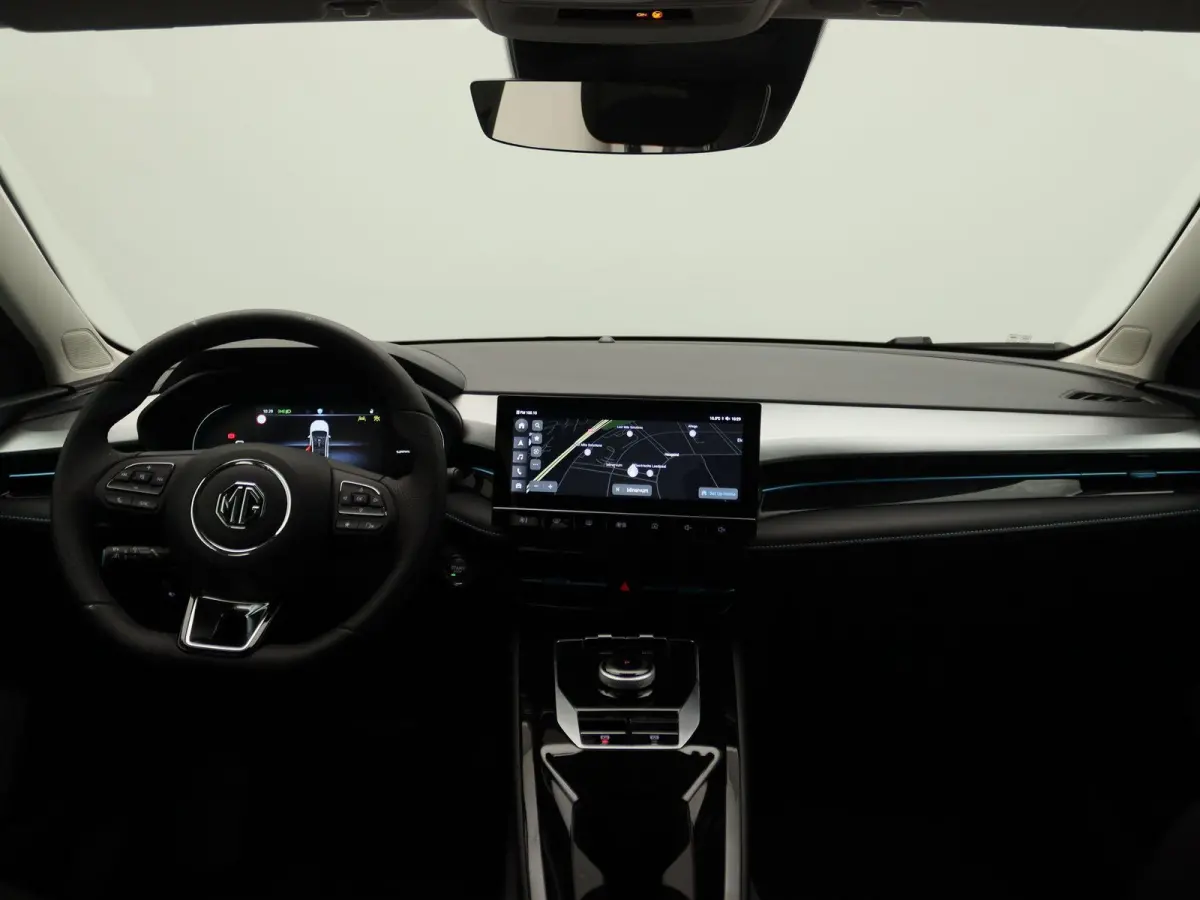 Long Range Luxury 61 kWh Final Edition | Leder | 360 camera | verwarmde voorstoelen
