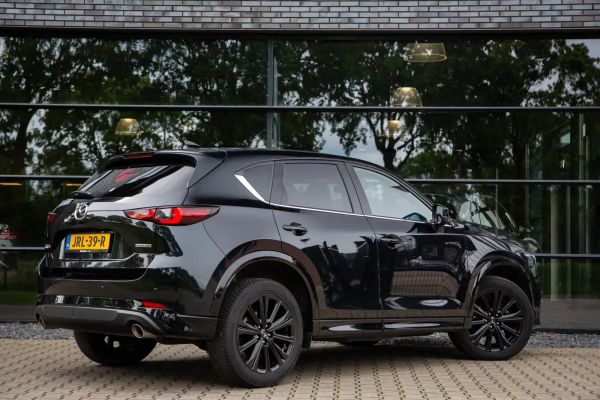 2.0 SkyActiv-G 165 Homura ,  Adaptieve Cruise, Bose, Head-up display, Stoelventilatie