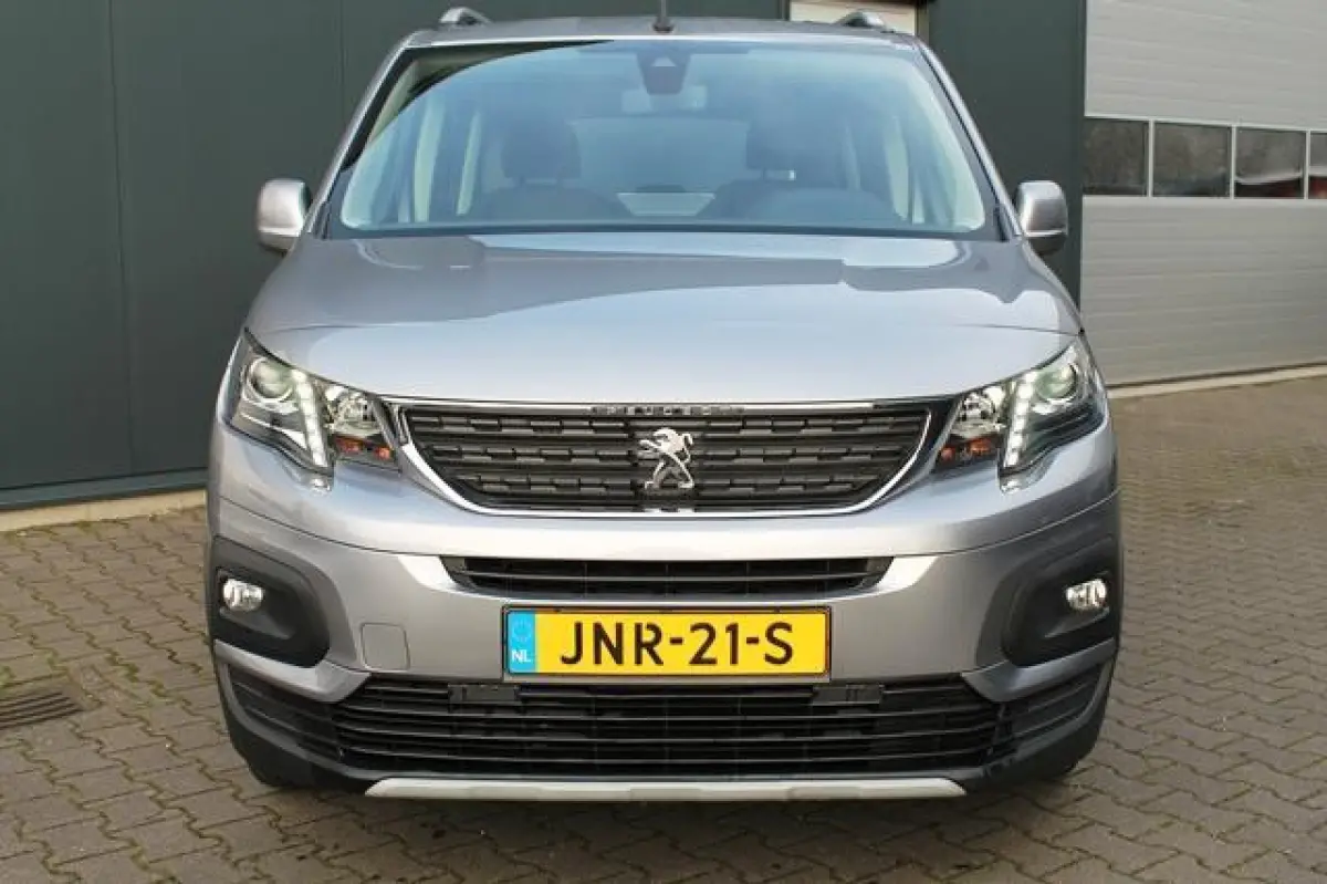1.2 Puretech Allure | Clima | Navi | Carplay