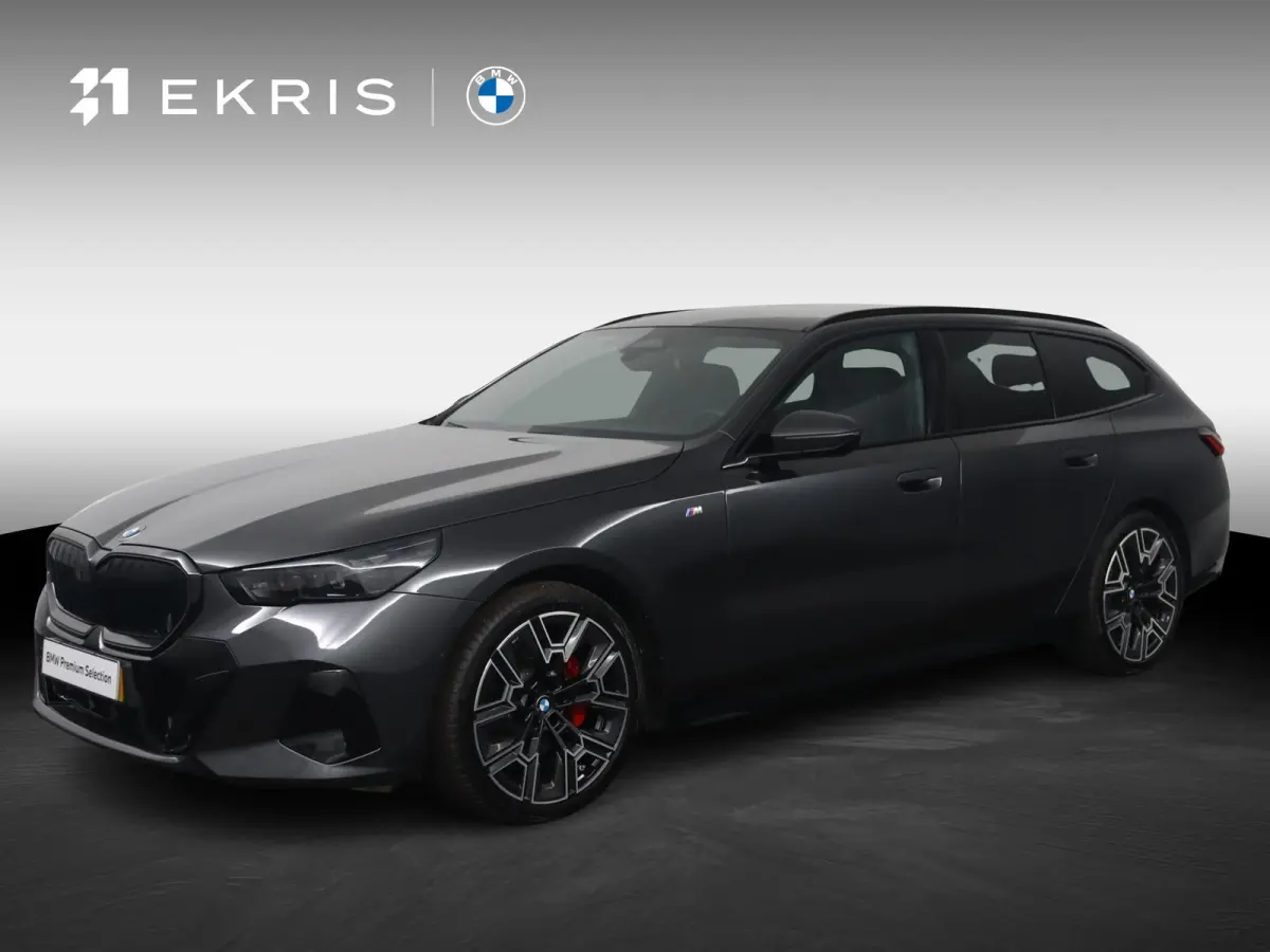 520i | M Sportpakket Pro | Driving Assistant Plus | Panoramadak | Harman/Kardon | Adaptieve LED koplampen | Iconic Glow |