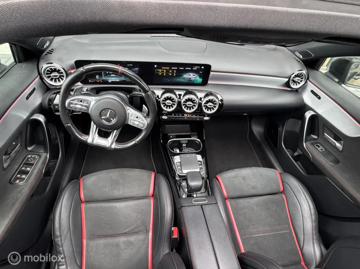 AMG 35 4MATIC Premium Plus | Kuip | Pano