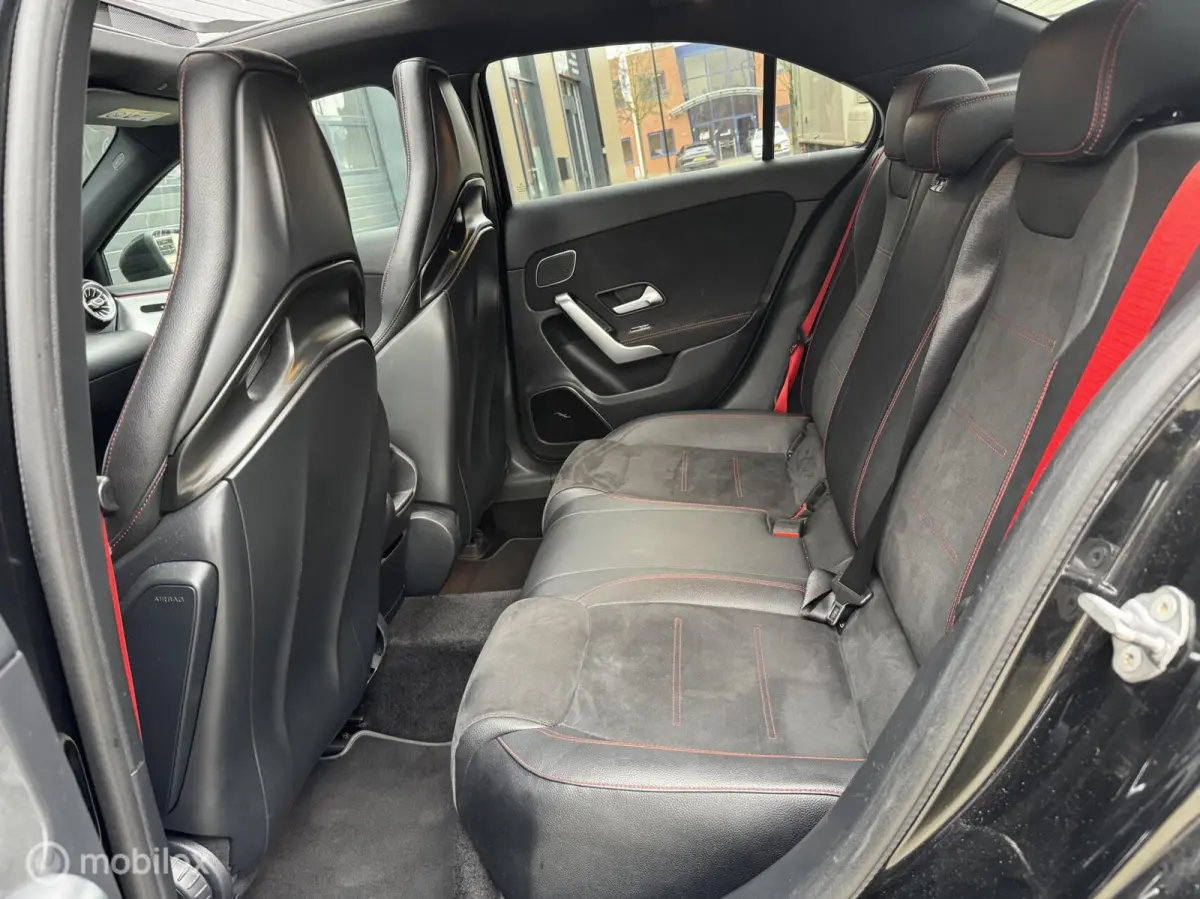AMG 35 4MATIC Premium Plus | Kuip | Pano