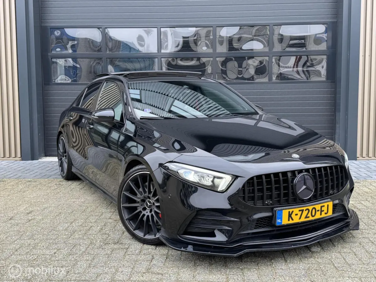 AMG 35 4MATIC Premium Plus | Kuip | Pano